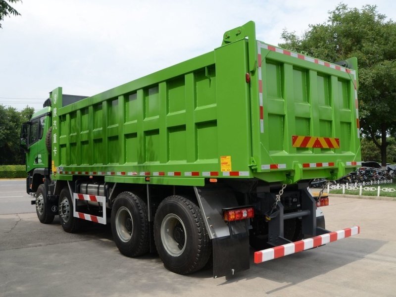 SHACMAN X5000 8x4 Dump Truck