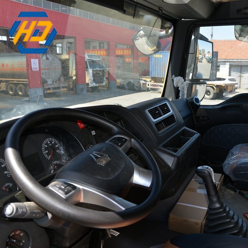 Sinotruk Sitrak G7W 400HP 8x4 6.8m Dump Truck