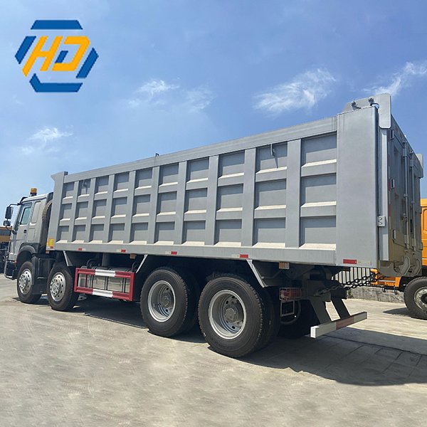 Howo 371 8x4 Dump Truck