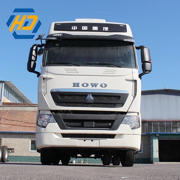 Howo T7H 4x2 500HP Tractor Truck