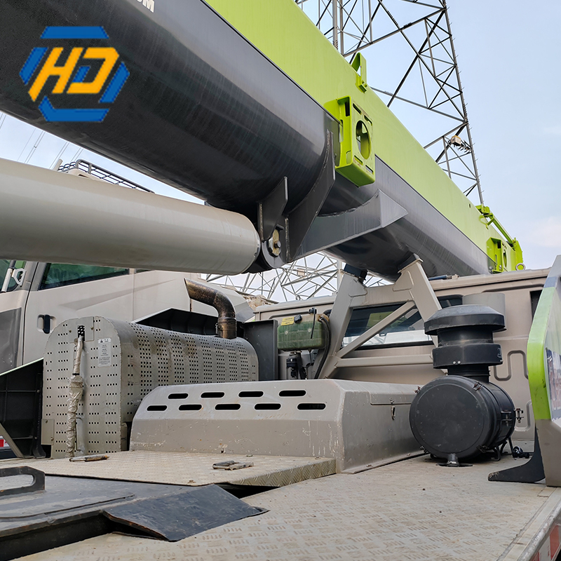 Zoomlion 25 Ton ZTC250A Heavy Truck Crane
