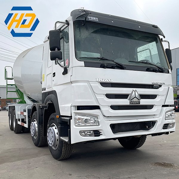Howo 371 8x4 Concrete Cement Mixer Truck