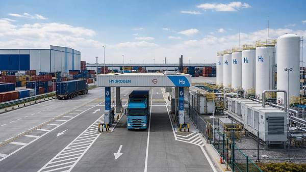 How to Evaluate a Hydrogen Fueling Depot for Fleet Use: Capacity, Safety, and Siting