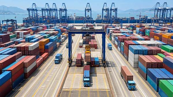 Yard Slot Optimization Explained: How Ports Reduce Rehandles and Truck Turn Times