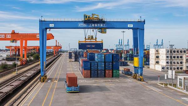 Yard Cranes Explained: Main Types, Lifting Capacity, and Best-Fit Port Applications