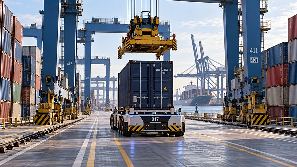 Port Automation Control Software: How to Evaluate TOS Integration