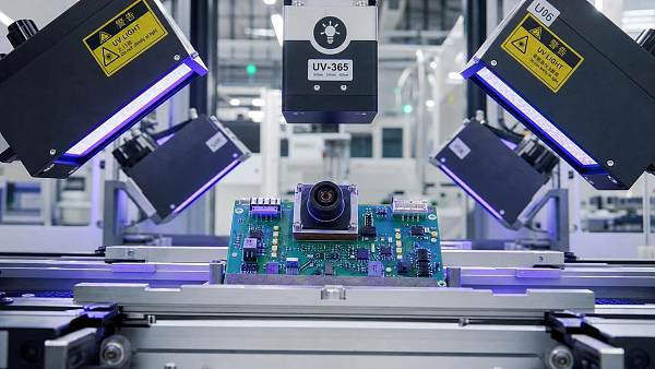 UV Curing Adhesive Systems for Electronics: How to Reduce Shadow Cure Risk