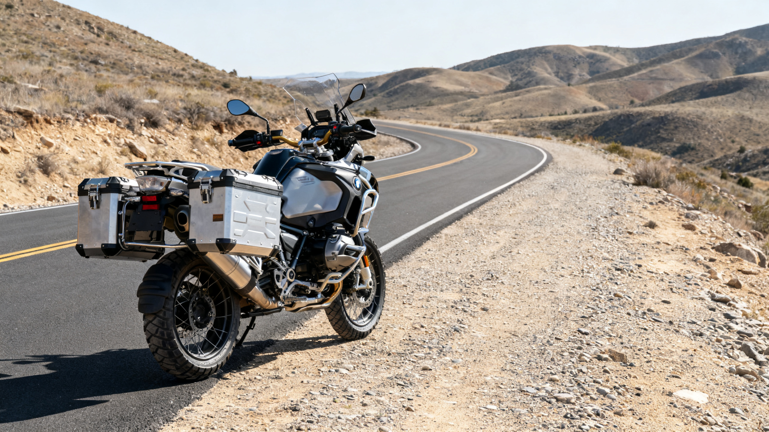 ADV Motorcycles Explained: Tank Range, Suspension Travel, and Luggage Capacity