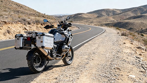 ADV Motorcycles Explained: Tank Range, Suspension Travel, and Luggage Capacity