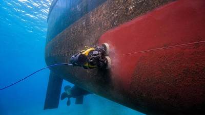Ship Hull Cleaning for Offshore Vessels: Which Methods Reduce Fouling Without Damaging Coatings?