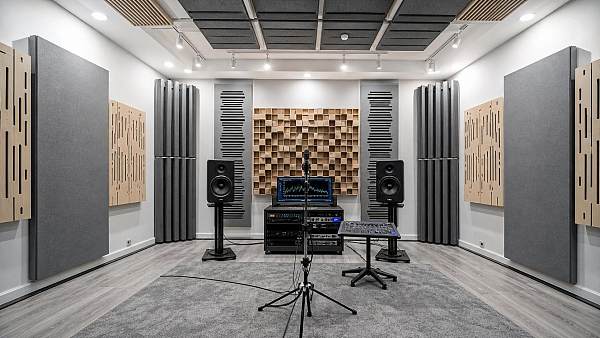 How to Evaluate Acoustic Materials for Noise Control and Room Treatment