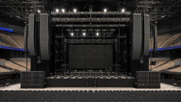 How to Choose Tour Sound Systems for Consistent Coverage