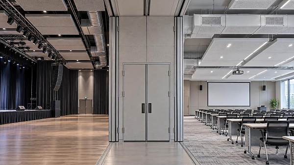 How multipurpose venue design prevents acoustic conflicts between events