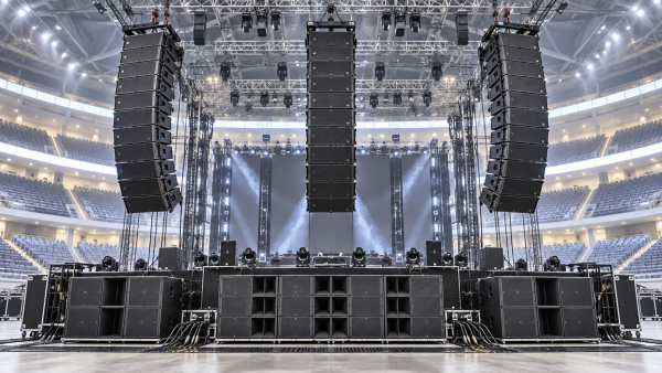 When touring sound reinforcement systems need active DSP line arrays