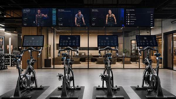Connected Cycling Platforms Subscription Model: How to Compare Cost, Content, and Retention