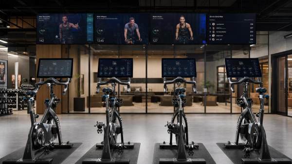 Connected Cycling Platforms Subscription Model: How to Compare Cost, Content, and Retention