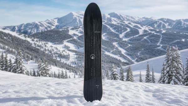 How to Choose Composite Snowboards for Powder Based on Float, Flex, and Terrain?