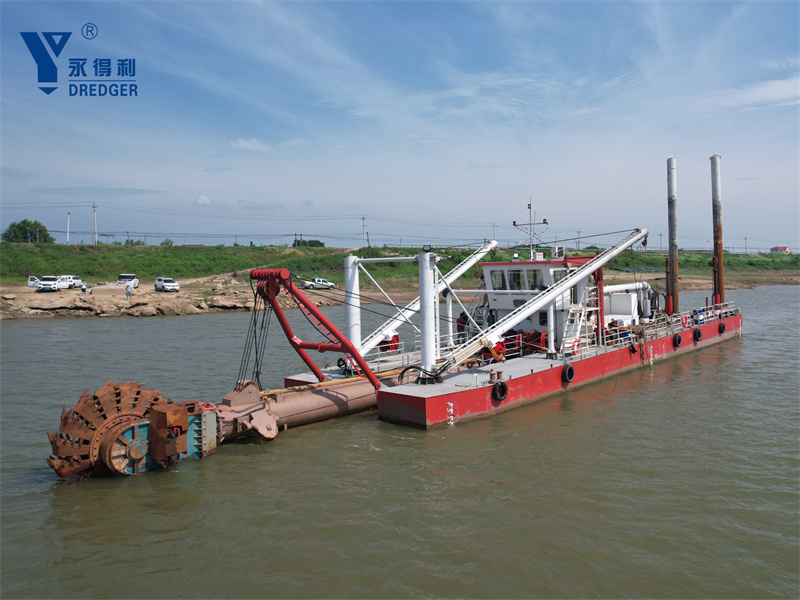 Bucket Wheel Dredger 1