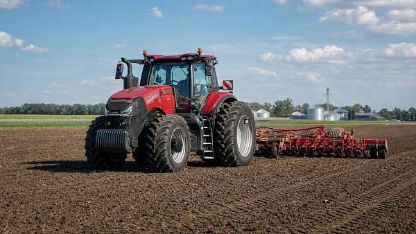 How to Choose Agricultural Tractors for Heavy Field Work
