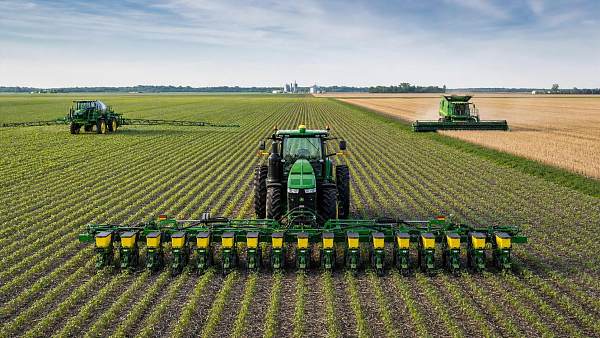 Precision Agriculture for Row Crops: Which Tools Matter Most on Large Acreage Farms?