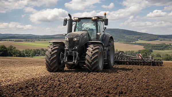 Heavy-Duty CVT Tractors: How Transmission Choice Affects Draft Work and Fuel Use