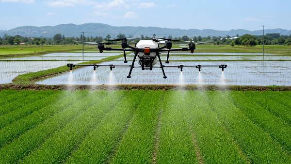 How Drone Spraying Technology Cuts Pesticide Use Without Sacrificing Coverage