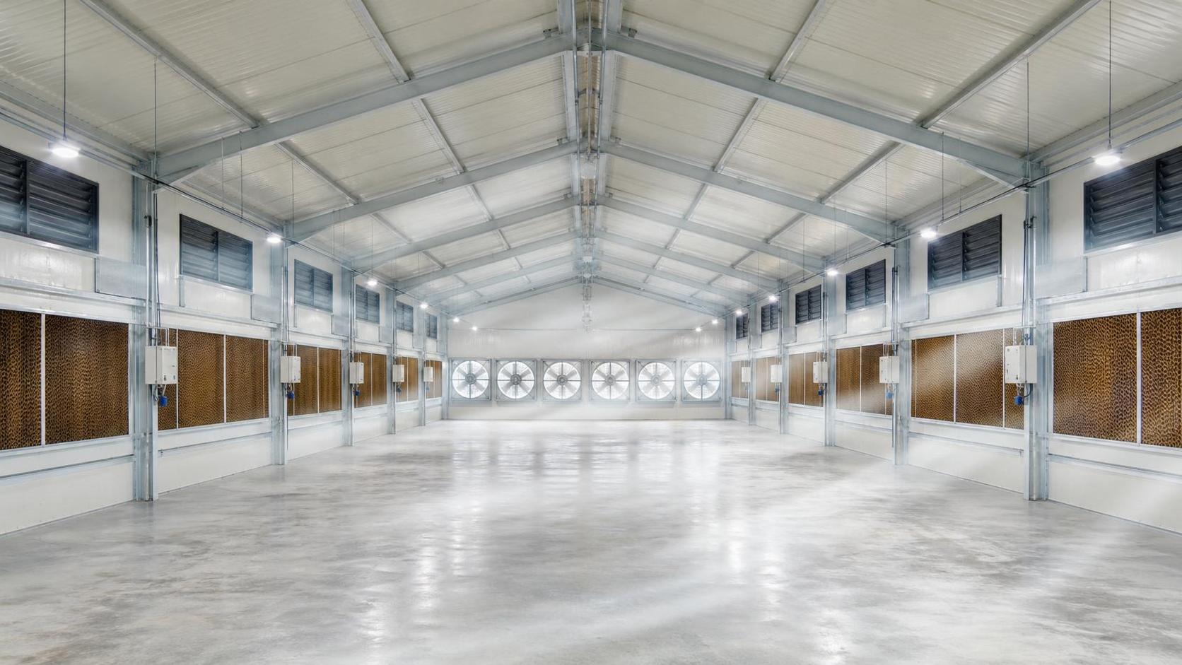 Barn Ventilation Systems Climate Control: How to Balance Air Speed and Temperature