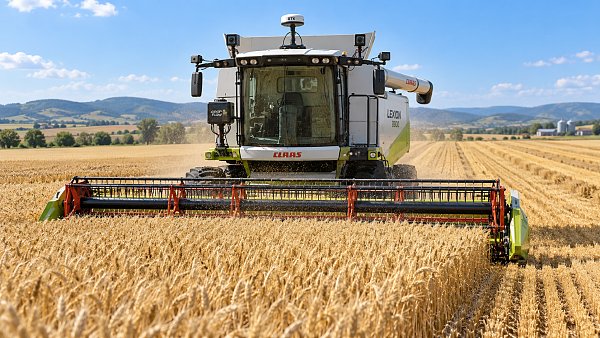 Harvester Operator Assistance: Features That Reduce Fatigue and Crop Loss