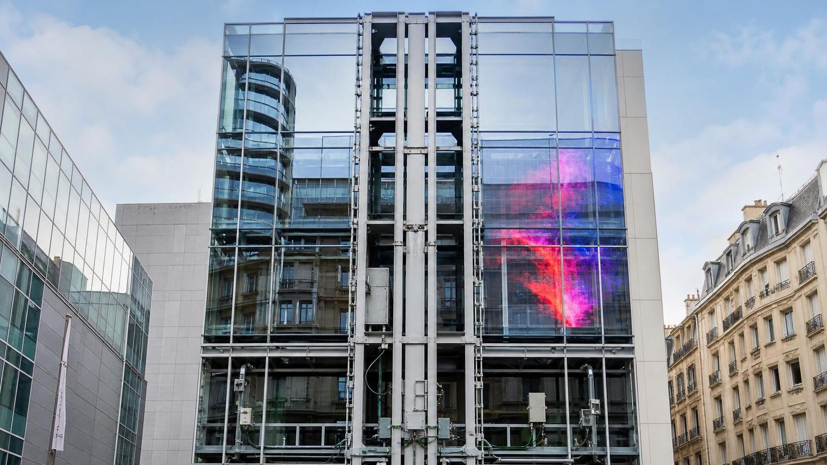 Media Facade Integration in France: Key Structural, Electrical, and Approval Issues