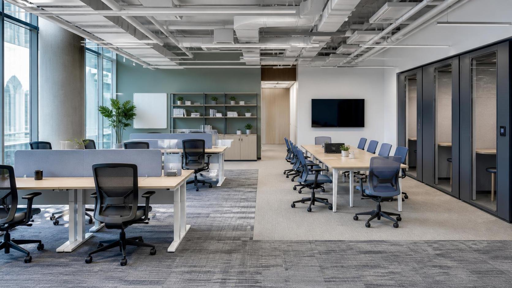How Does Hybrid Workplace Design Affect Long-Term Office Furniture Investment?