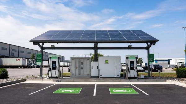 How to Design Renewable Charging Infrastructure with Solar for Off-Grid EV Sites