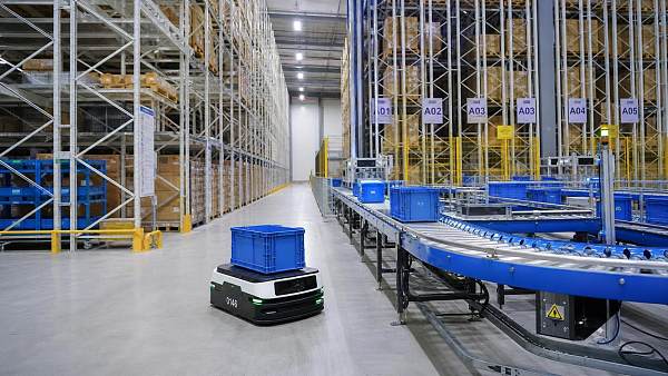 How to Evaluate Warehouse Automation Solutions for Throughput, Labor, and ROI