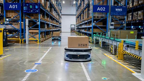 How to Evaluate Autonomous Mobile Robots for Warehouse Workflow Automation