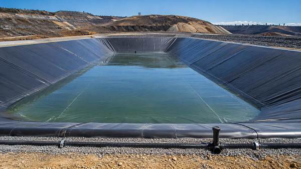 How to choose geomembrane systems for mining ponds by chemical resistance