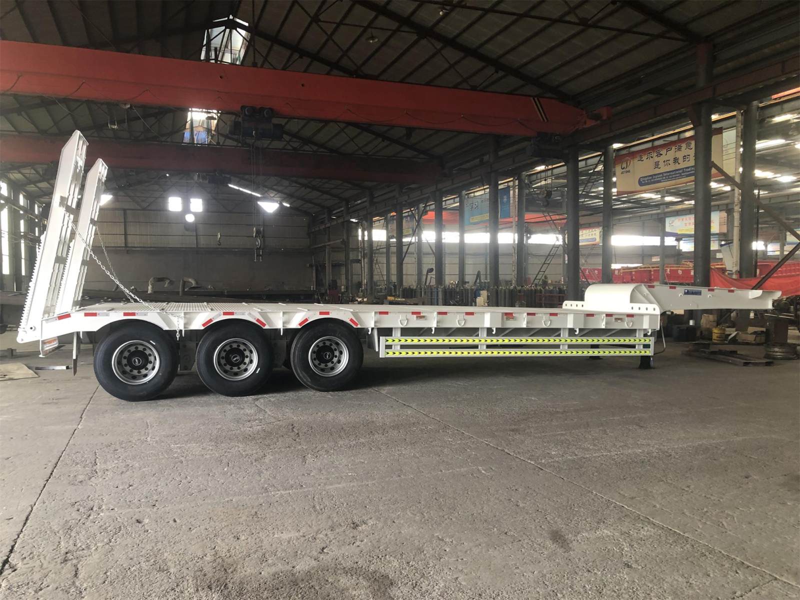 3 Axle 60 Ton Lowbed Trailer