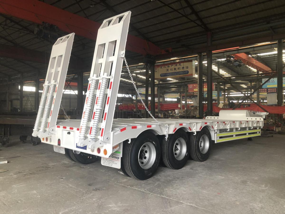 3 Axle 60 Ton Lowbed Trailer