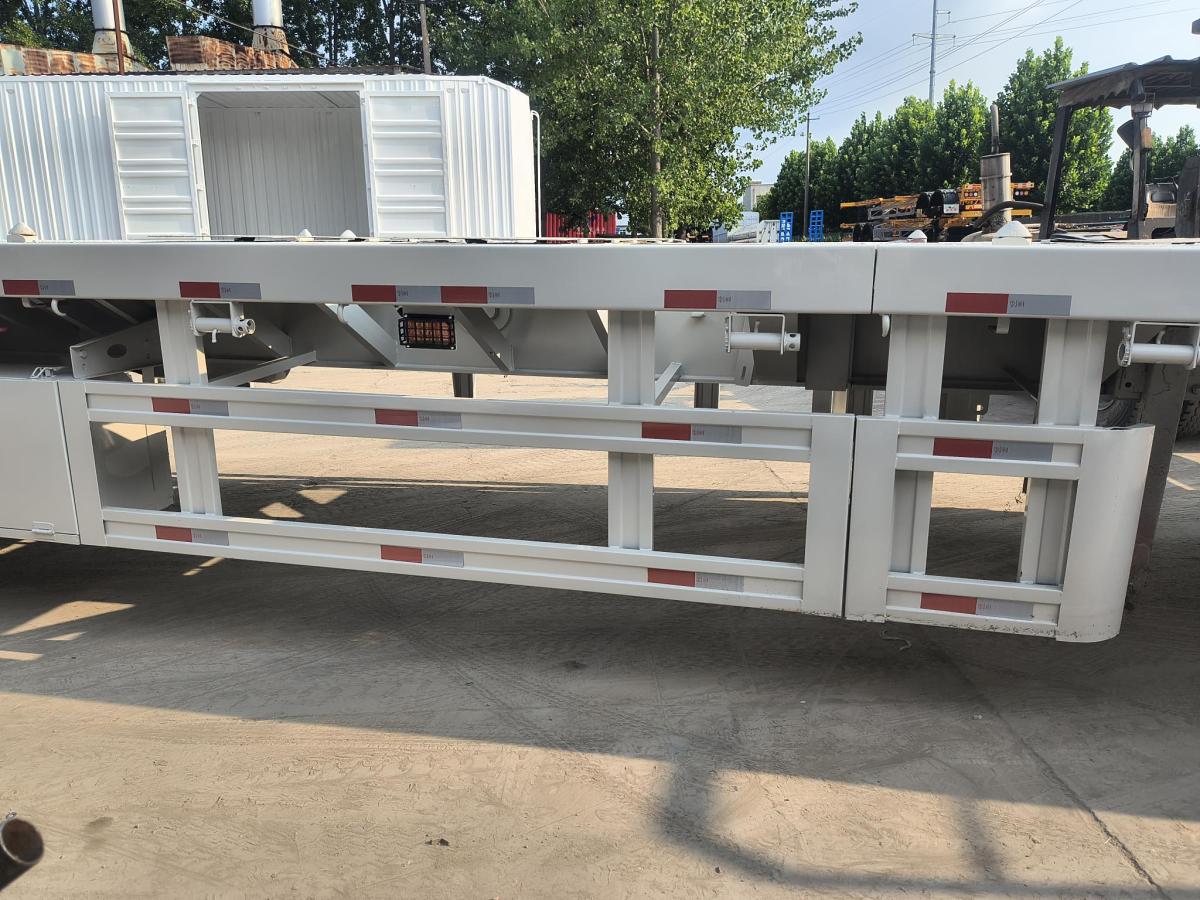 Extendable 3 Axle Flatbed Trailer Extendable 3 Axle Flatbed Trailer