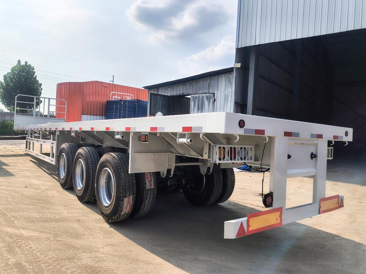 Extendable 3 Axle Flatbed Trailer Extendable 3 Axle Flatbed Trailer