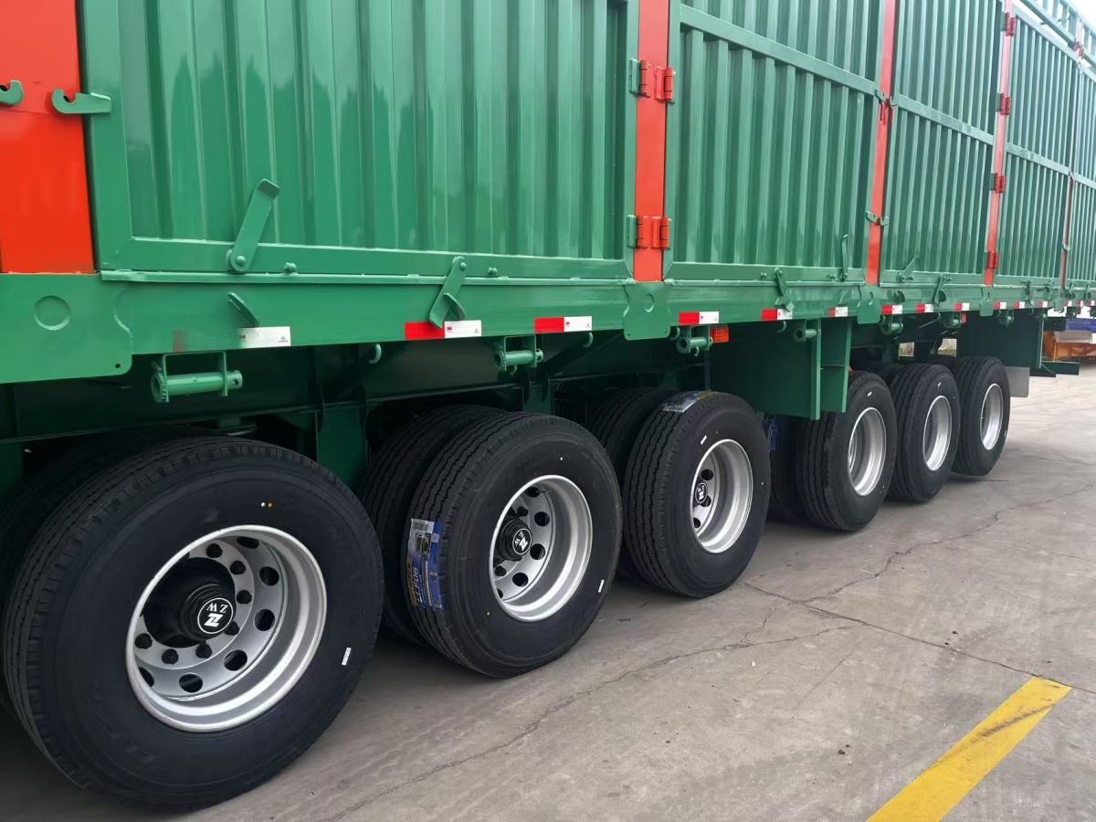 6 Axle Fence Semi-Trailer (4) 6 Axle Fence Semi-Trailer