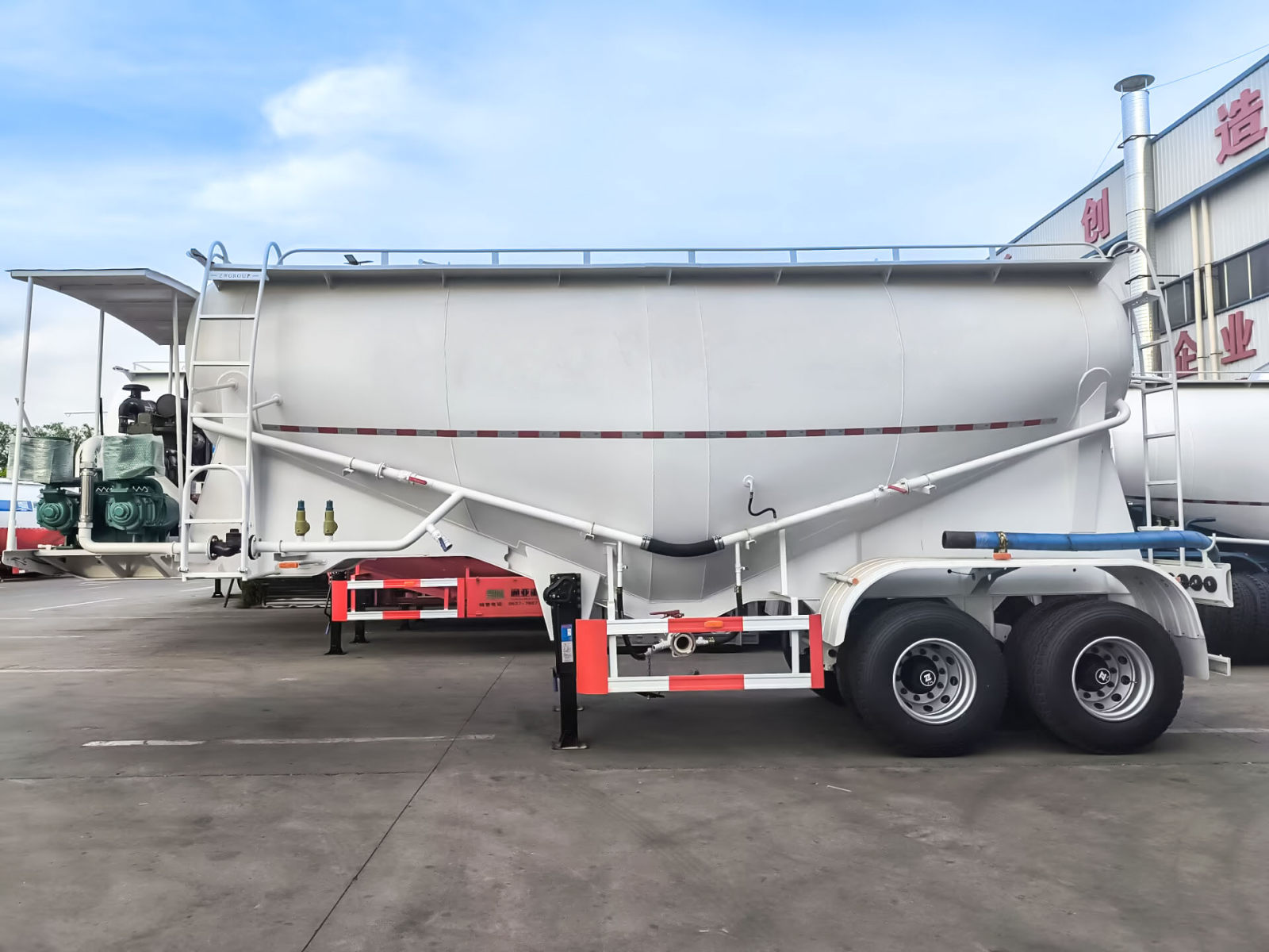 2 Axle 25CBM Dry Bulk Cement Tanker Trailer