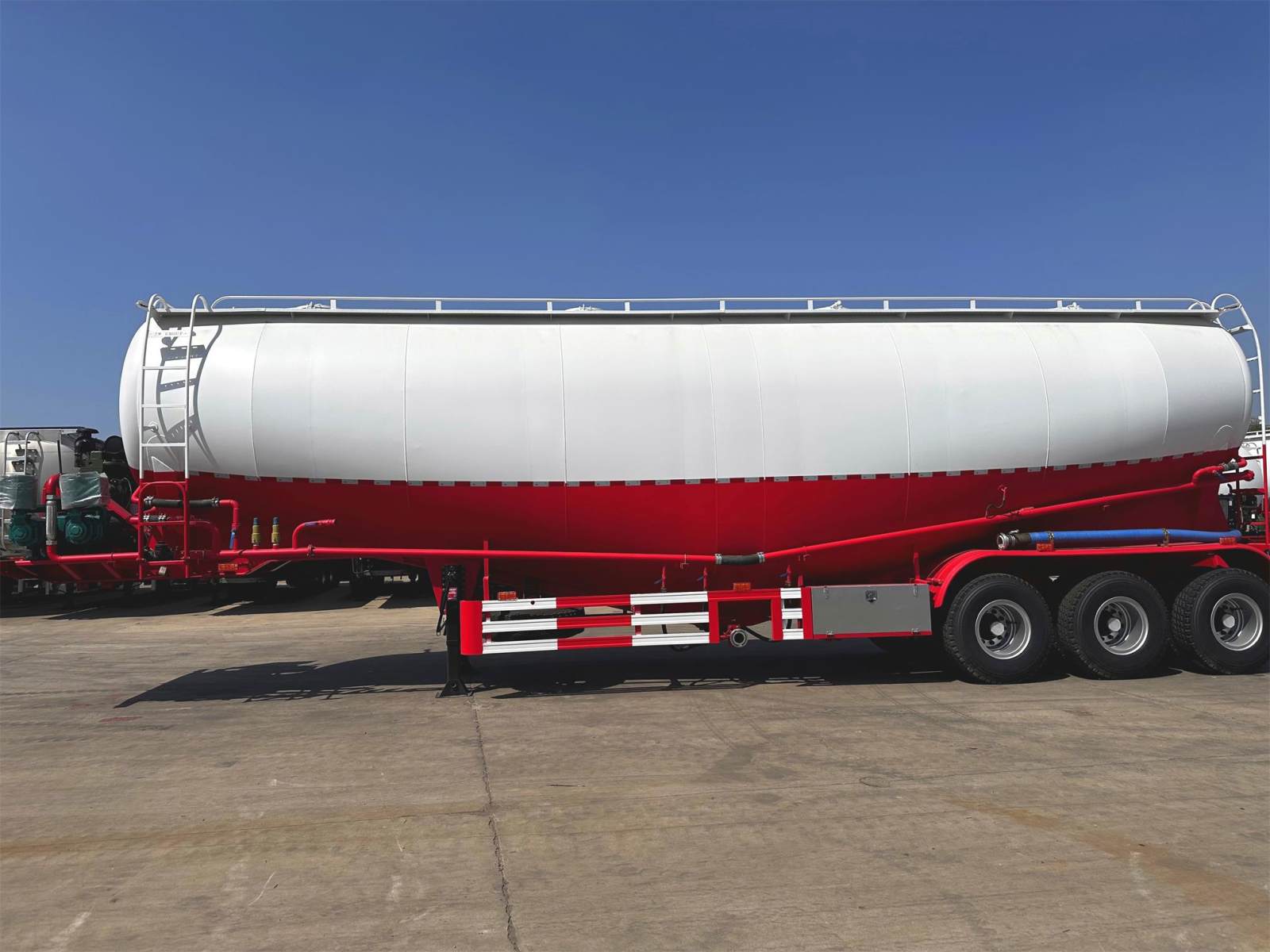 3 Axle 60 Ton Bulk Cement Tanker Trailer
