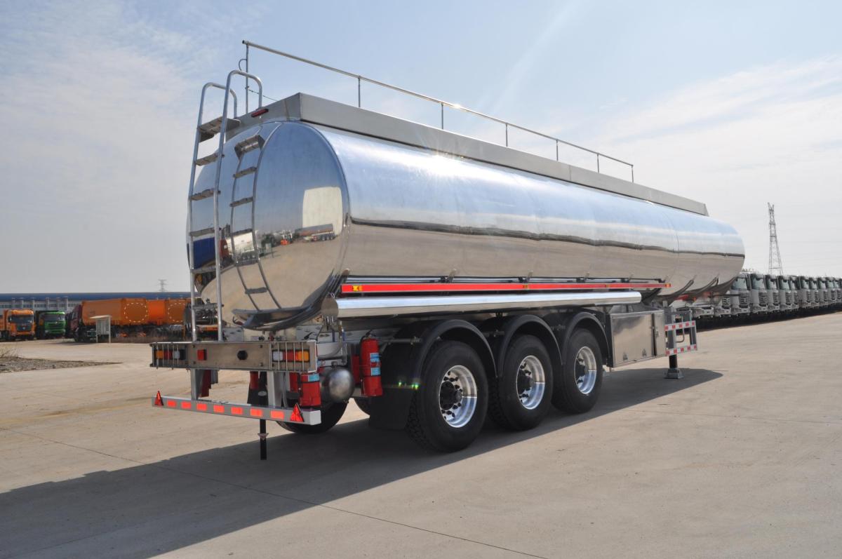 Mirror Polished Stainless Steel Tank Semi Trailer Mirror Polished Stainless Steel Tank Semi Trailer