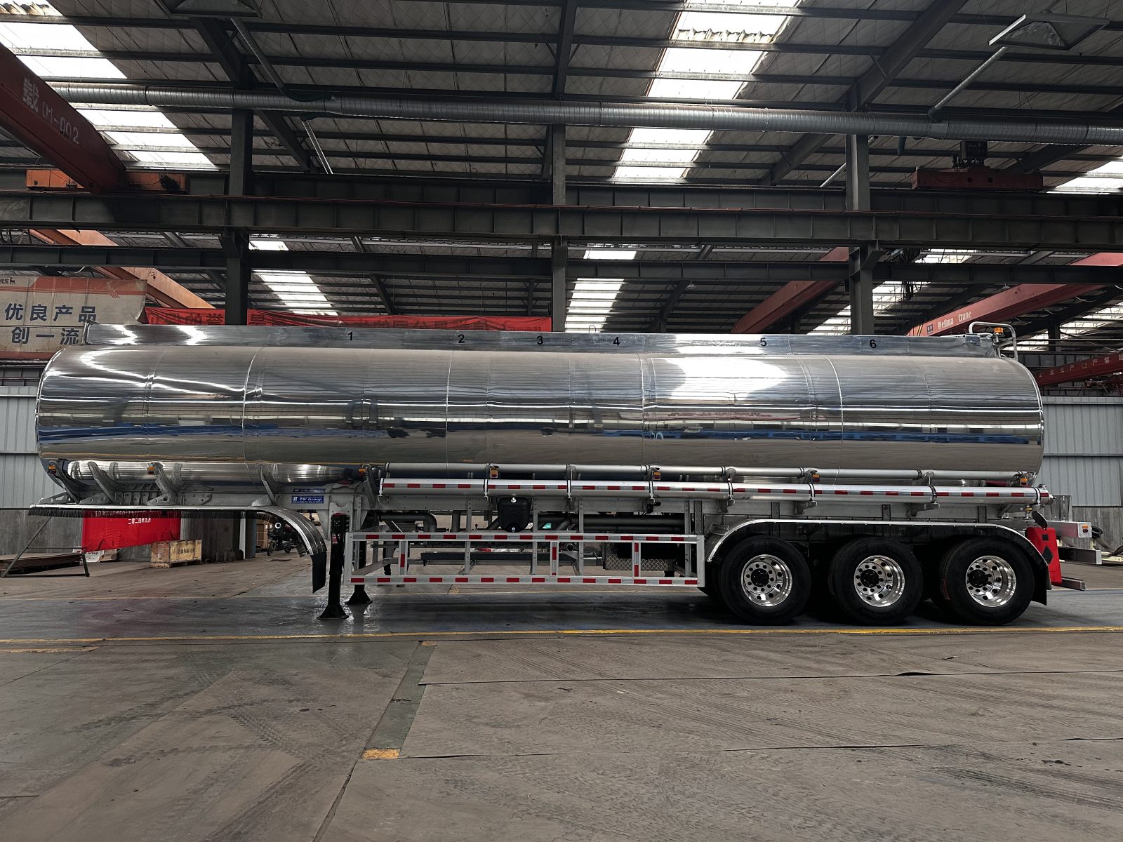 Mirror-Polished Aluminum Alloy Fuel Tank Semi Trailer