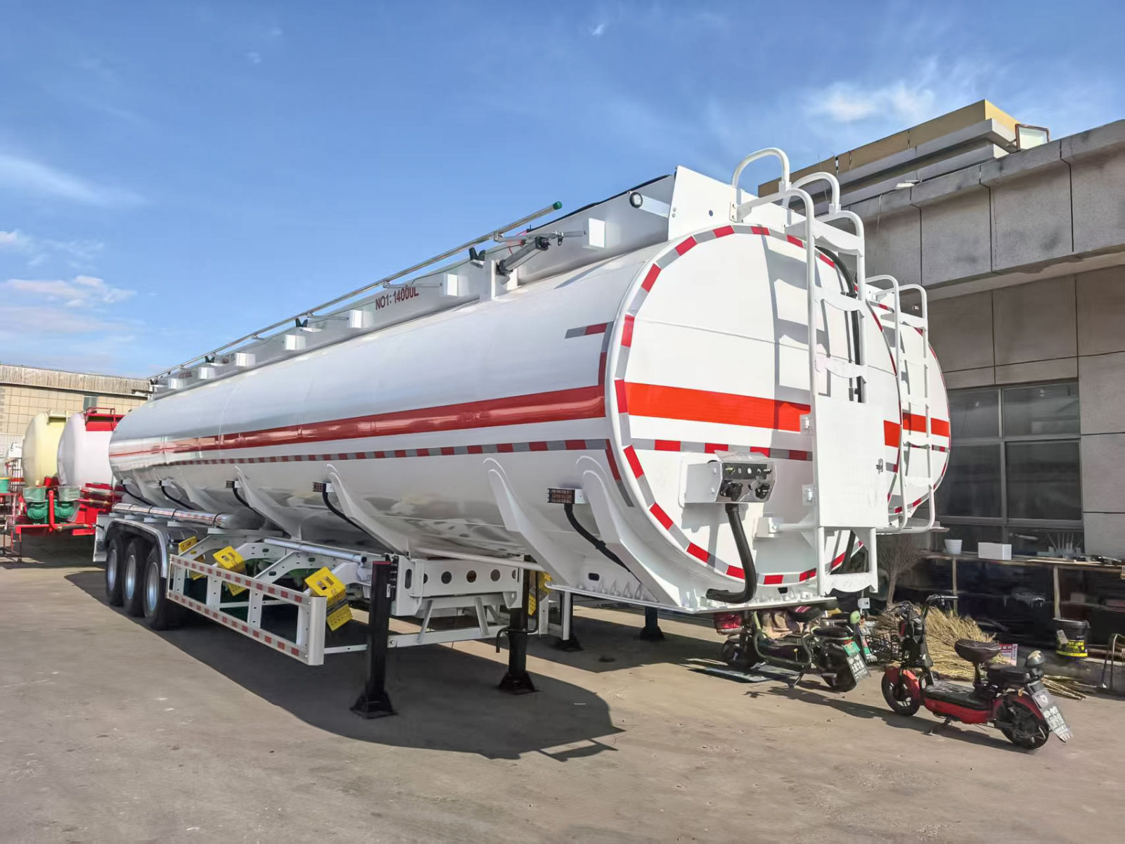 3 Axle Fuel Tank Semi Trailer