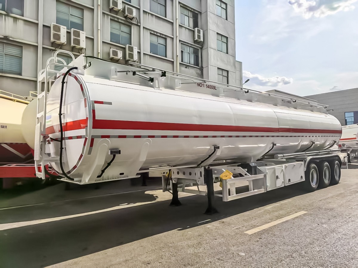 3 Axle Fuel Tank Semi Trailer
