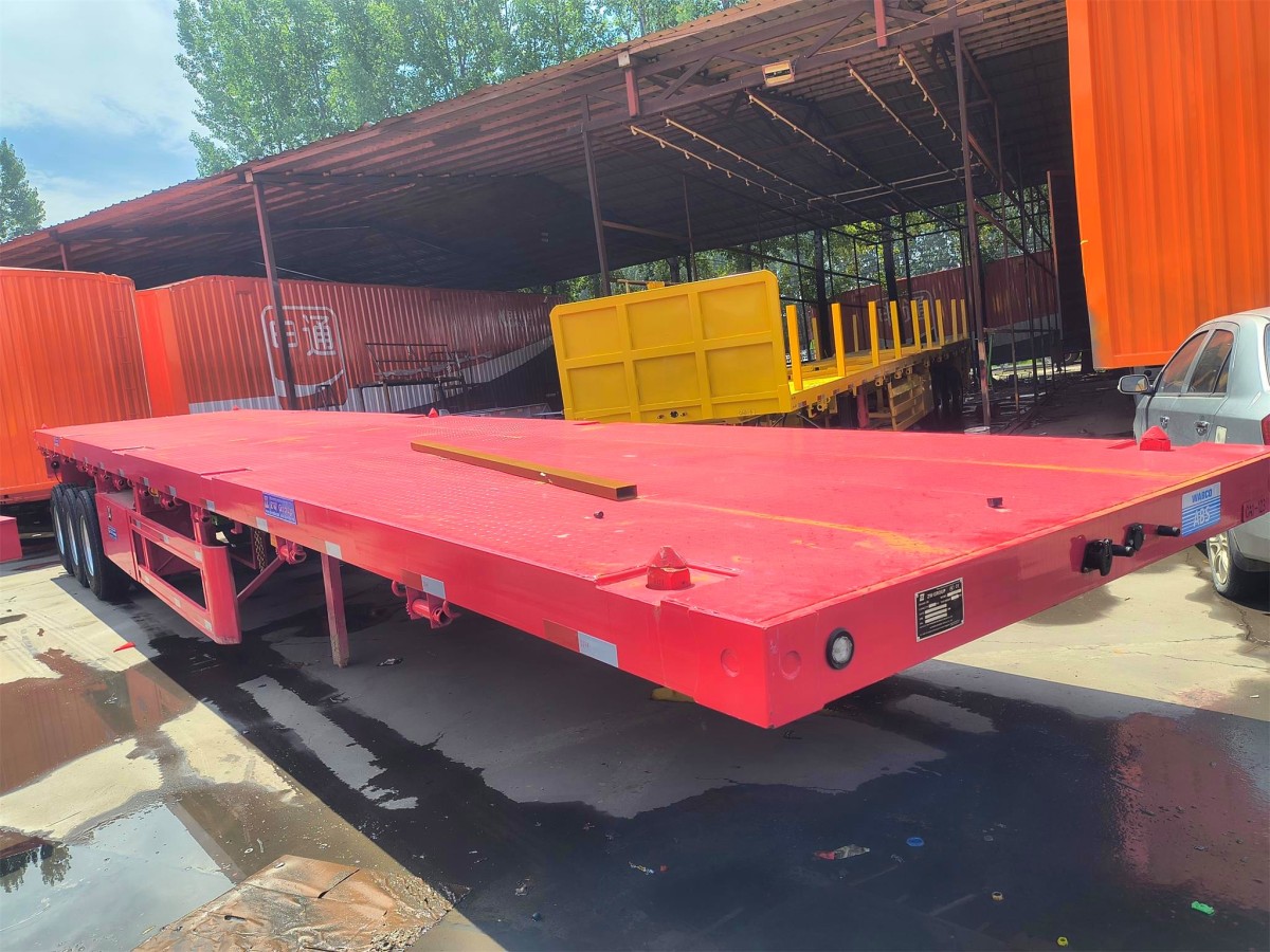 Heavy Duty 3 Axle Flatbed Trailer Heavy Duty 3 Axle Flatbed Trailer