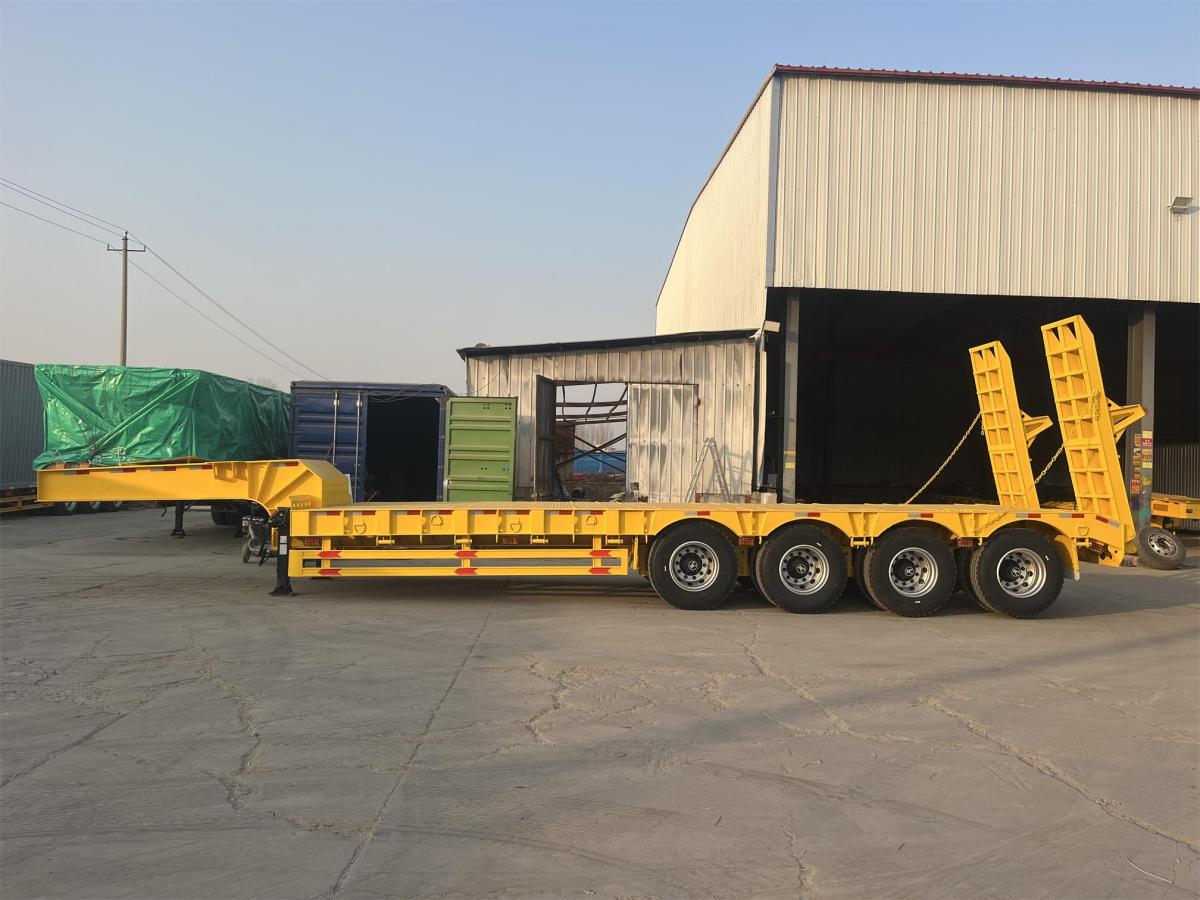 4 Axle Heavy Duty Lowbed Trailer