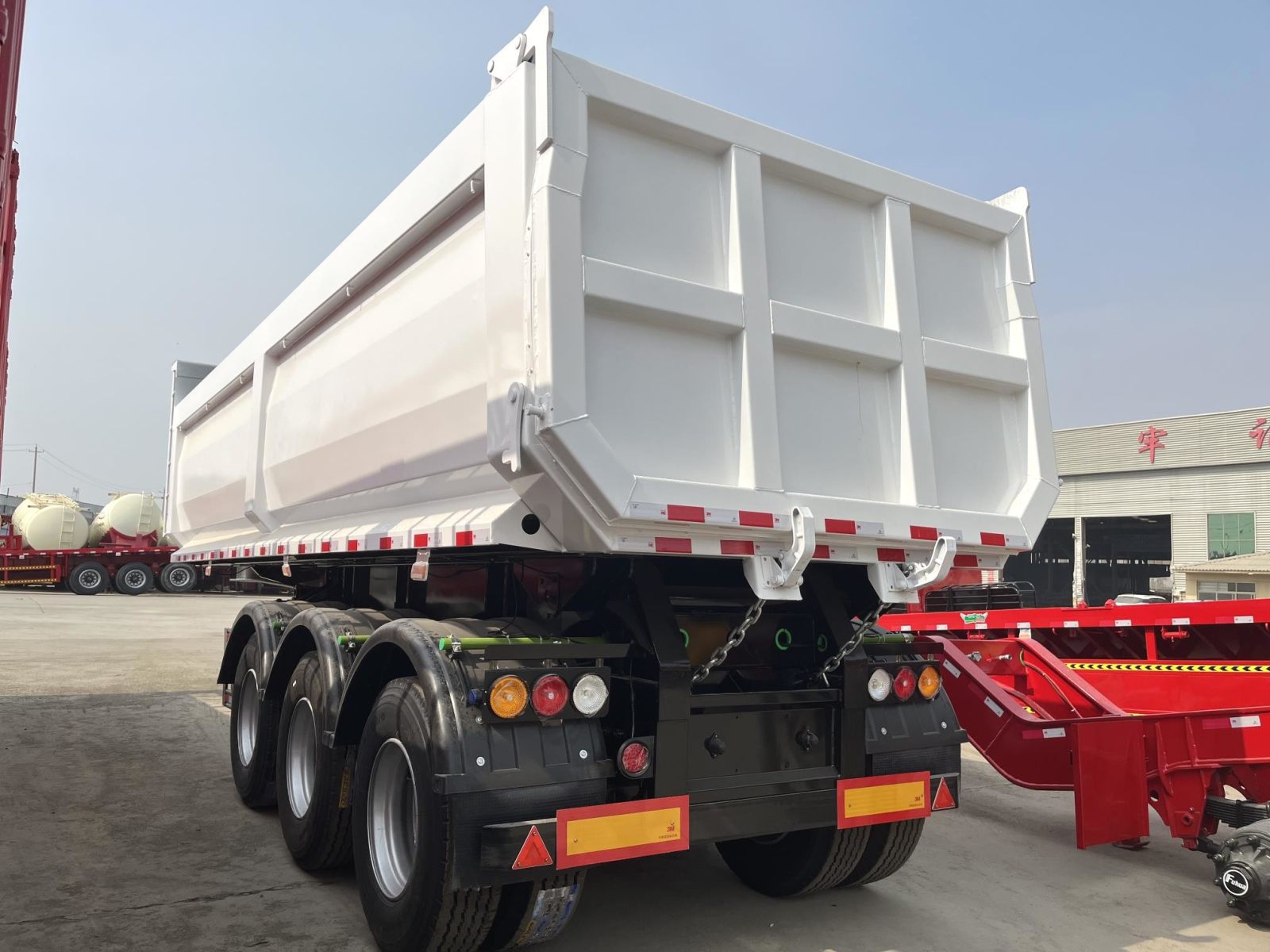 3 Axle End Dump Semi Trailer
