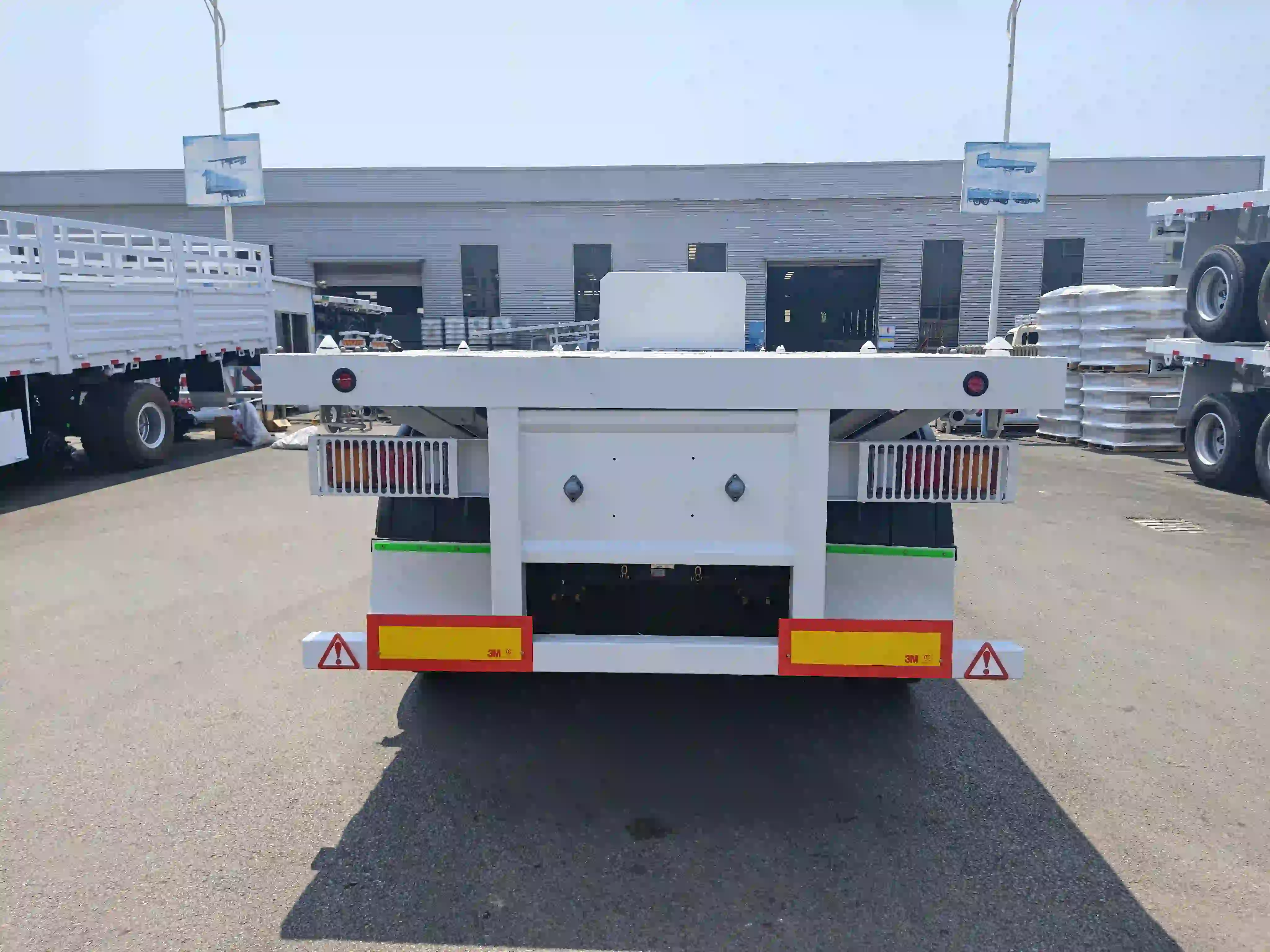 Remorque plateau à 3 essieux de 40 pieds