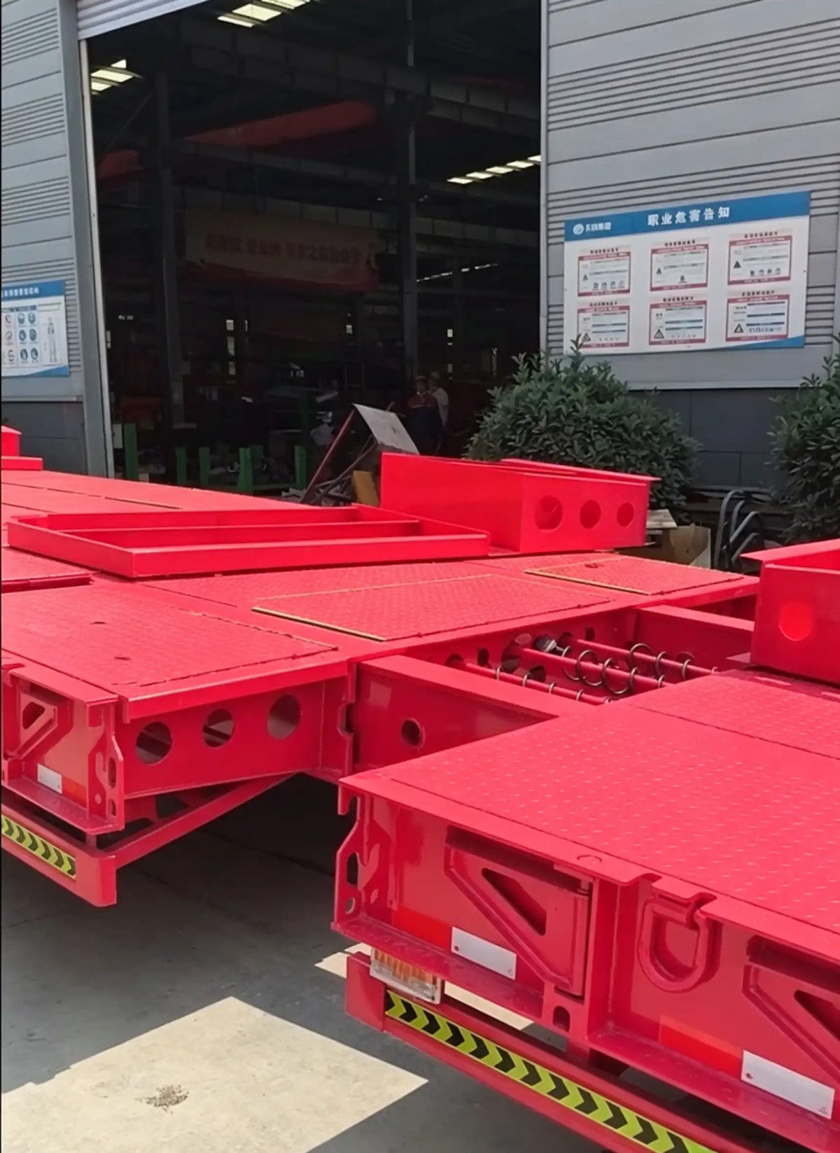 Extendable Low Bed Trailer